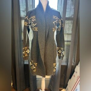 Knox Rose Charcoal and Tan Patterned Cardigan